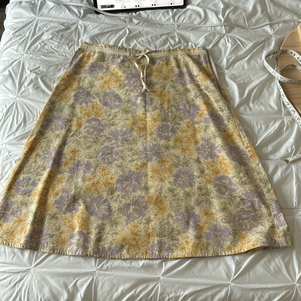 Beautiful J Jill floral skirt